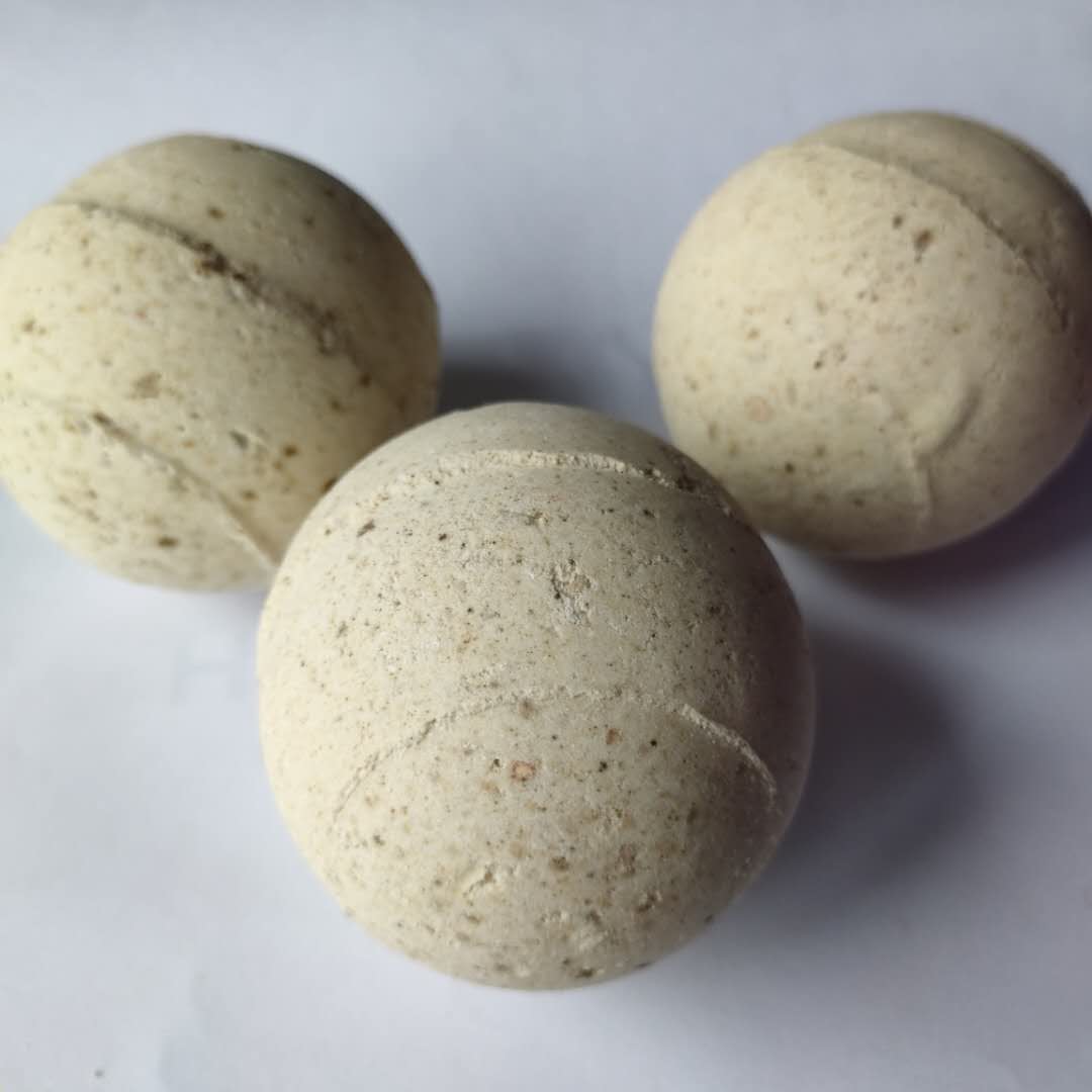 China Silica Refractory Ball Made Of Silica Material  Silica Thermal Storage Ball For Hot Blast Stove on sale