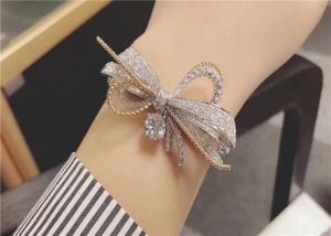 Wholesale Women'S 18K Gold Diamond Bracelet , Glamorous High End Custom Jewelry from china suppliers