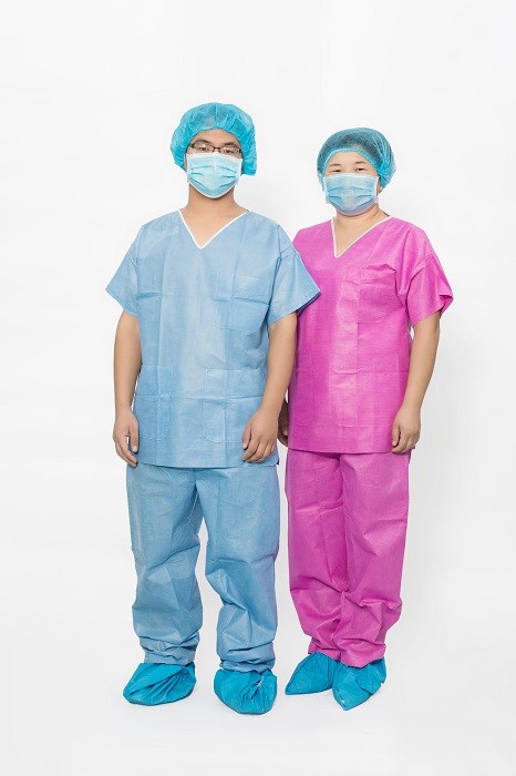Quality S-XXL Disposable Scrub Suits Waterproof Round Neck Long Pants Protection for sale