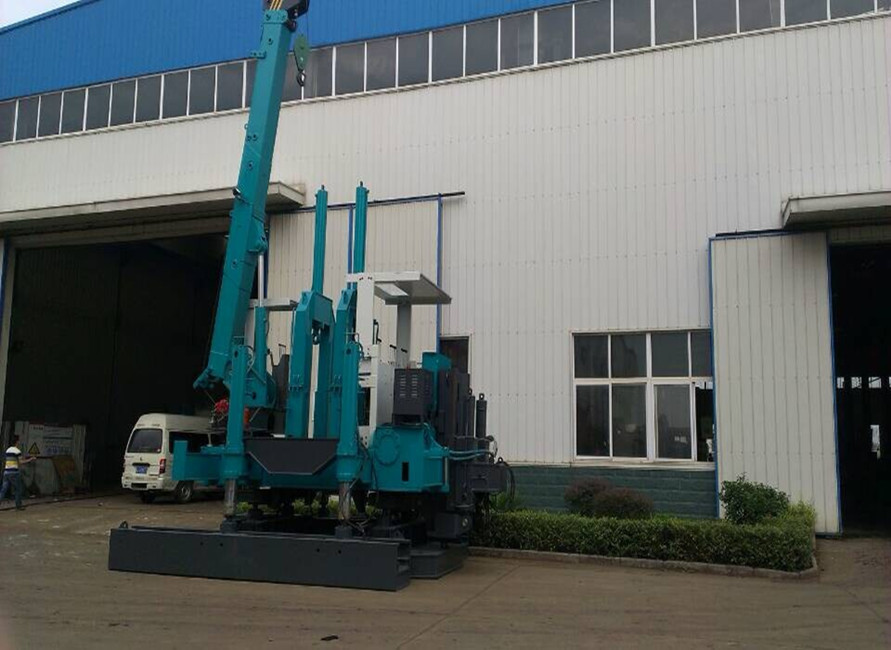 Quality Small Hydraulic Piling Machine , Mini Pile Driving Equipment Energy Saving for sale