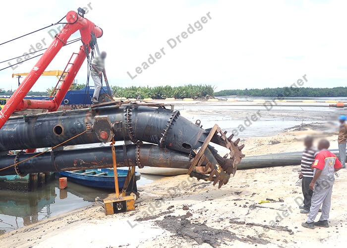 24 Inch Environment Dredging dredger ship With 955kw Engine Power