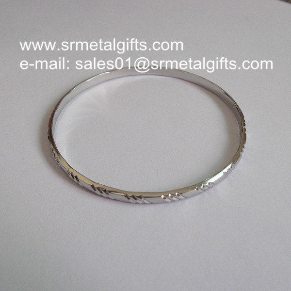 Wholesale Stainless steel engraved bangle bracelet for women fashion from china suppliers