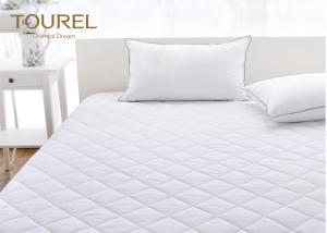 Wholesale Polyester Hotel Mattress Protector Cover Waterproof Quilted Mattress Protector from china suppliers