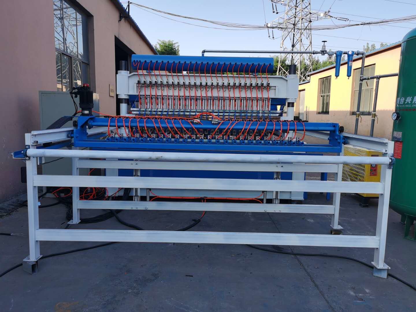 China Electrical Highway BRC Precise Reinforced Mesh Machine on sale