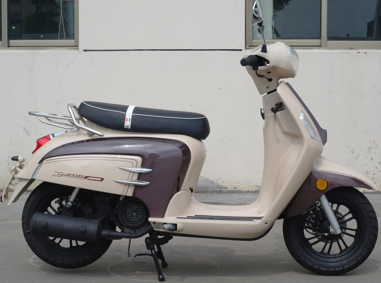 Quality standard 50CC gasoline/ Diesel scooter EFI scooter Europe 4 vespa scooter for sale