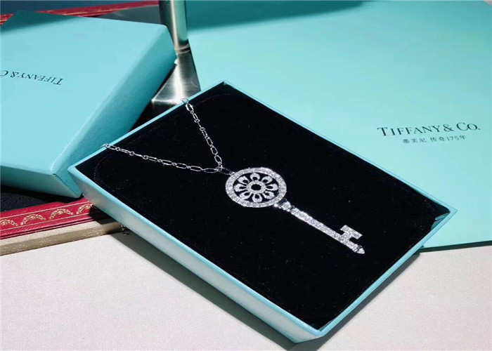 Wholesale Large Size 18K Gold Tiffany And Co Key Pendant Necklace With Pave Diamonds from china suppliers