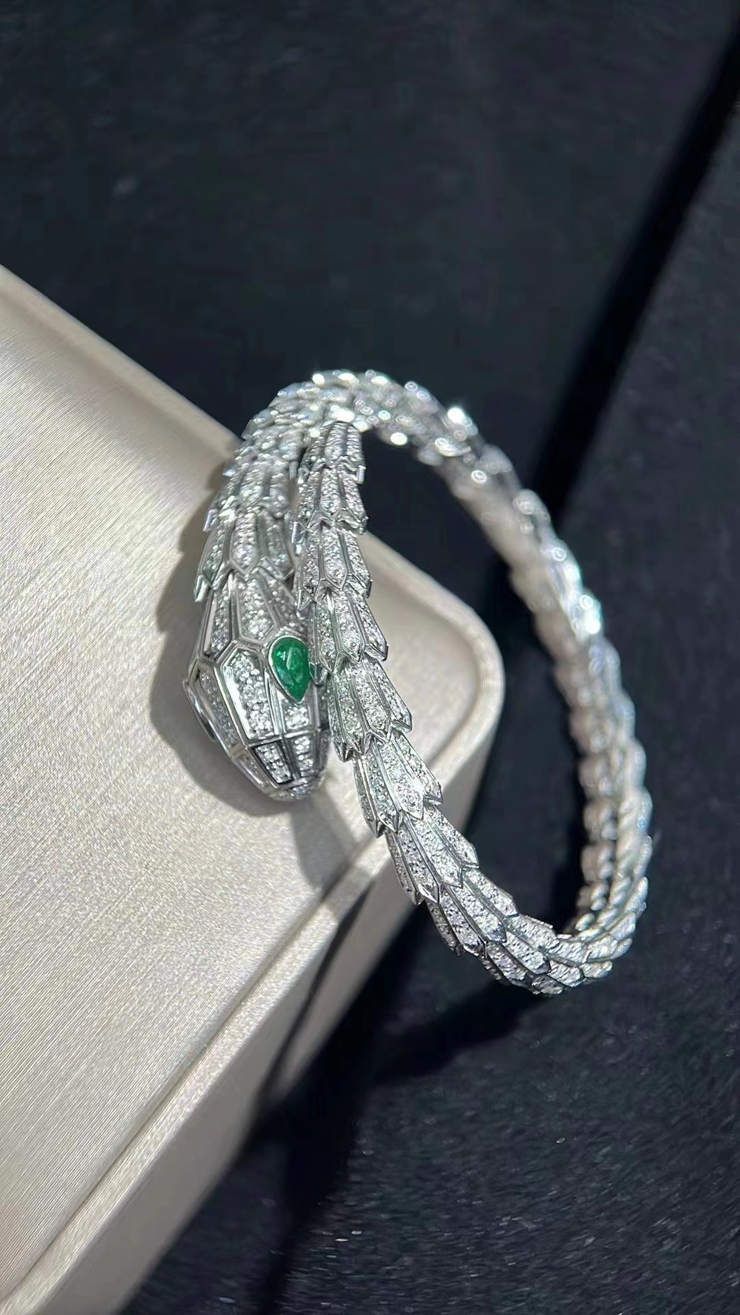 Wholesale Custom Made Bulgari 18k White Gold Bracelet Pave Diamond Serpenti Bracelet from china suppliers