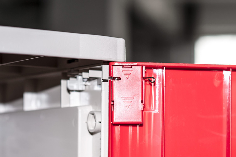 Corrosion Proof ABS Plastic Lockers Red Door 5 Tier Lockers With Clover Keyless Lock