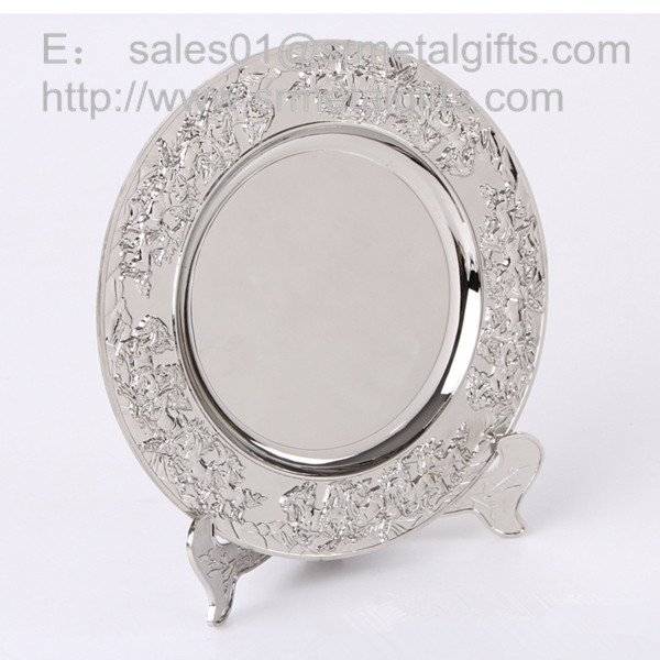 Wholesale Polish Silver metal anniversary plate with stand for display, metal souvenir tray, from china suppliers