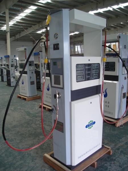 Quality AC220V CNG Dispenser Natural Gas Machinery Easy Operated For Vehicle CNG Cylinder for sale