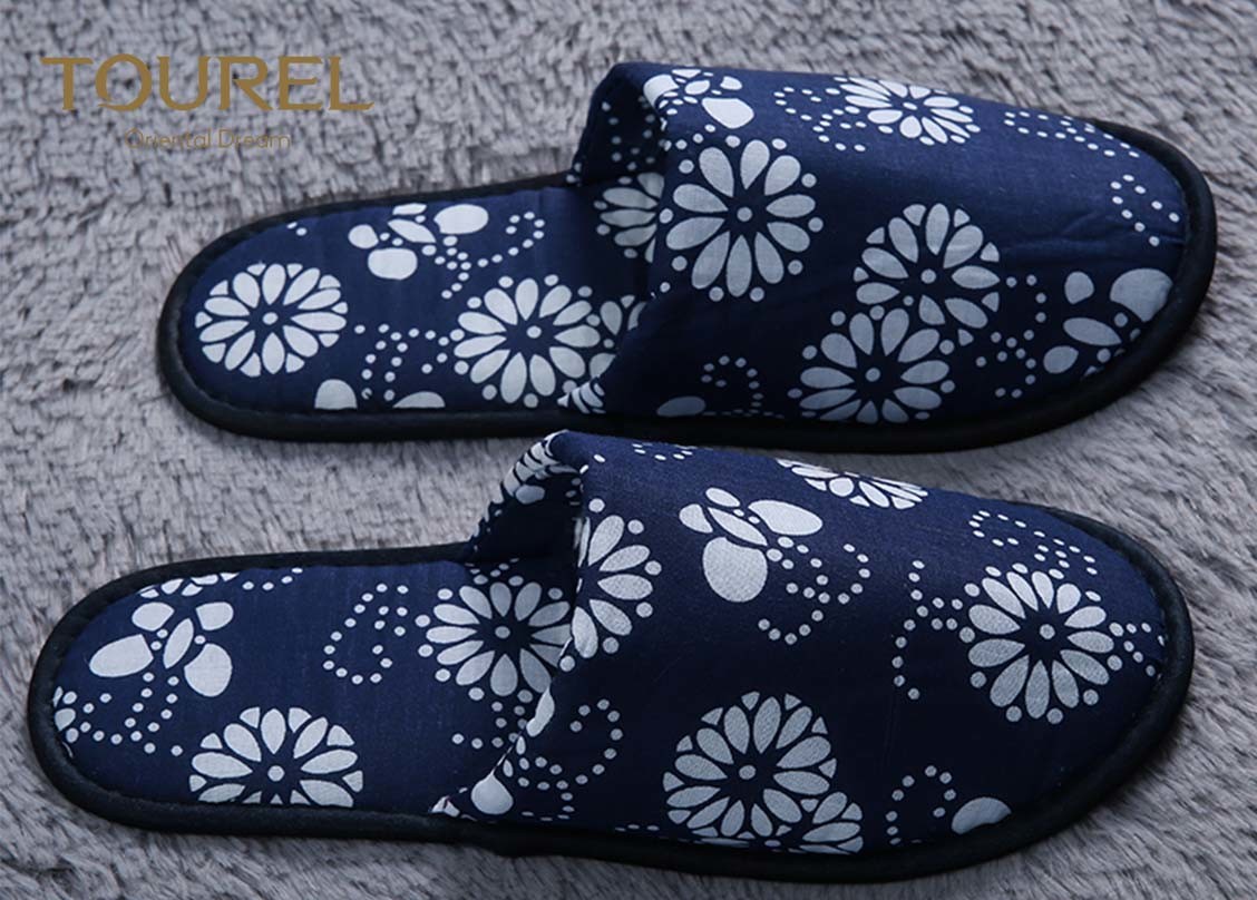 Buy cheap Anti Bacterial And Non Slip Disposable Hotel Slippers Linen Peep Toe from wholesalers