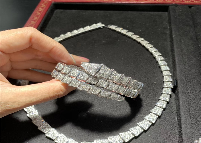 Wholesale a fine jewelry brand Custom 18K White Gold Necklace / Bracelet / Earrings With Genuine Diamonds from china suppliers