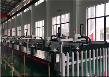 China 380KG 420KG Injection Molding Machine Two Axis Robot Arm Constanted Oveturn Torque on sale