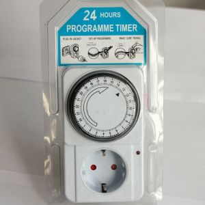 220V Programmable Grounded Plug In Timer socket