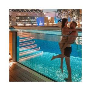 High Surface Hardness Acrylic Glass Swimming Pool in Prefabricated Shipping