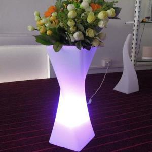 Rechargeable Single LED Lighted Twisted Flower Pot Customised Color