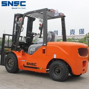 40 Ton Diesel Forklift Truck With Block Clamp Attachment LED Lights And Material