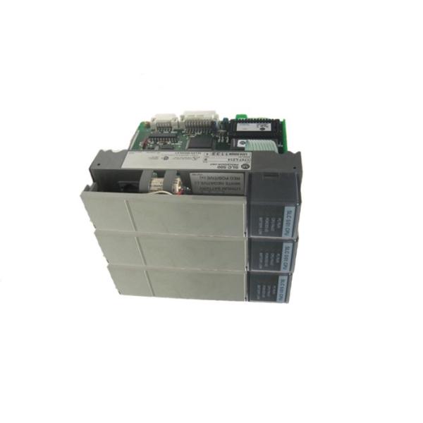 2711P-K7C4A8 Function Block Programmable Logic Controller with 24V DC Output for