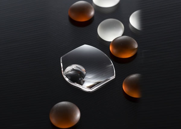 Quality 32mm Scratch Resistant Sapphire Crystal Round Rectangular Step Shape for sale