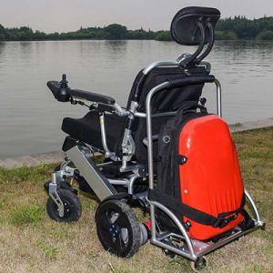 6km/hr Anodizing Lightweight Foldable Motorized Wheelchair
