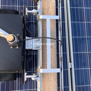 Effective Cleaning Solar Panel Cleaning Robot with Experience and Nylon Bristle