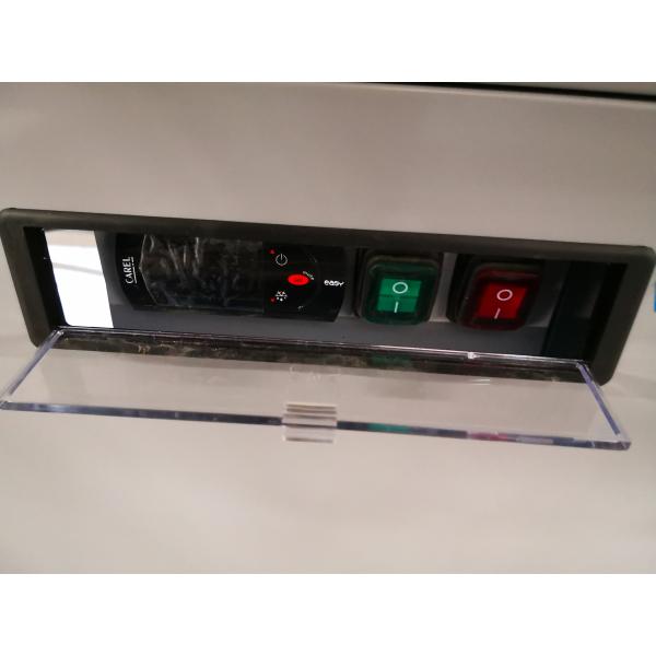 Upright Ice Cream Display Freezer With Triple Glazed Anti Fog Glass Doors