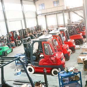 Strong Climb Hydraulic off Road Forklift Machine 4wd Forklifts 4x4 All Terrain