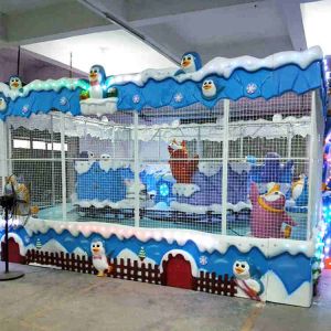 12 Riders Kids Amusement Ride Spray Ball Ride Load With Polar Bear Penguin