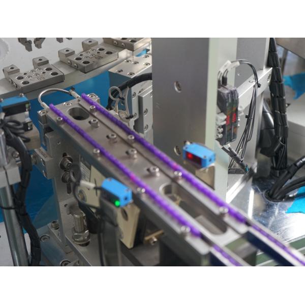 Automated assembly machine for blood collection needles with carousel operation,