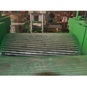 XKP-560 New and Efficient Grooved Roll Rubber Crushing Mill