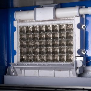 420g Filling Capacity LZ-120 Household Cube Ice Maker Machine for Drinks in 24