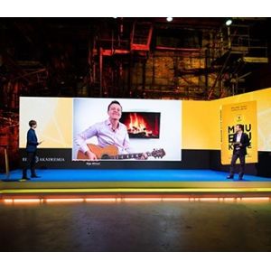 Full Color LED Die-Casting Aluminum Display P4 LED Video Display SMD2121 Three