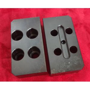 CNC Pull Studs And Adjustable Customized Jaw For Precision Self Centerning Vise