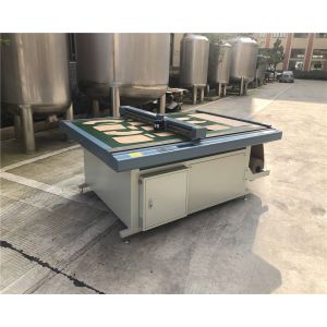 Blue Frame Silver Case Garment Cutting Machine 1500*1000mm Template Paper
