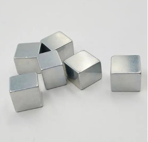 China NdFeB Rare Earth Metal Magnets N35-N52 Strong Magnet Block For Speakers / Receivers on sale