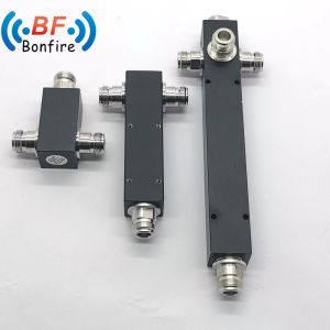 350-3800MHz RF Passive 4 Way Power Divider with 4.3/10 Female Connector and IP65