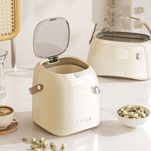 Newly Designed Desktop Cute Snack Container Plastic Trash Can Waste Bin with Lid