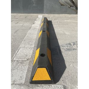 Rubber Wheel Stopper for Driveway and Truck Parking Speed Bump