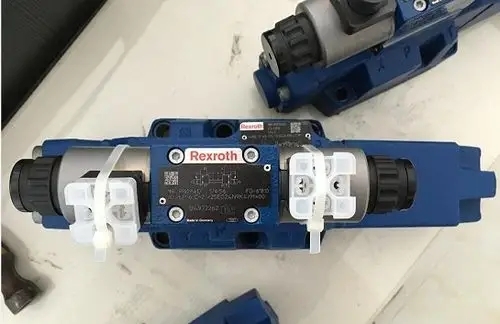 4WREE10E1-75-2X/G24K31/A1V 4WREE10WA25-2X/G24K31/A1V 4WREE10EA25-2X/G24K31/A1V