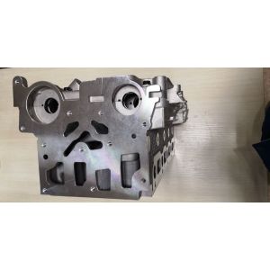 K4M Cylinder Head 8200307580 7701473353 for Renault MEGANE