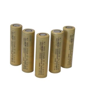 High Energy Density 18650 Lithium Ion Battery 3.6V 2000mAh For Garden Tools