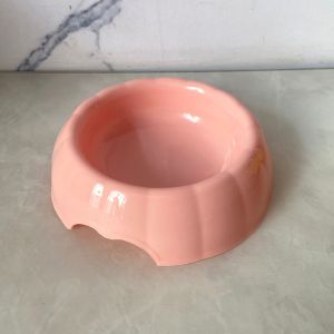 Durable Plastic Pet Bowls - Long-Lasting and Easy to Clean