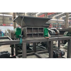 Double Hob Shredder for Waste Comforter and Cloth Manufactured in Manufacturing