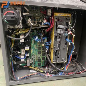 Used 4 Axis Industrial Robot Arm FANUC M-410iC 110