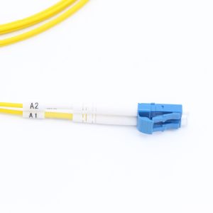 E2000 APC - LC UPC Optical Patch Cord G657A2 9 / 125μm 2.0mm Duplex LSZH Yellow