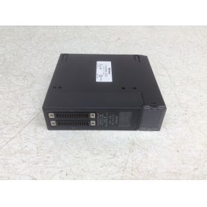 GE FANUC SERIES 90-30 PLC Digital I/O Module 125 VDC IC693MDL752