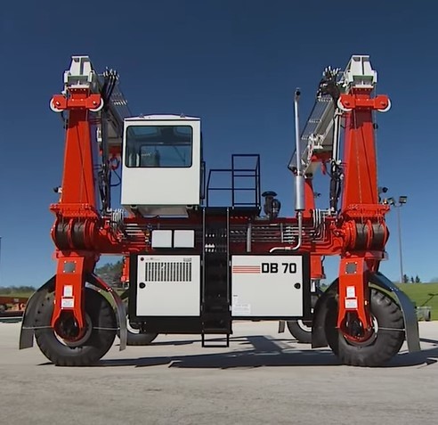 Quality High Capacity Mobile Gantry Cranes Precise Lifting In Shipyard for sale