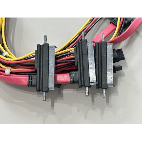 Multi-Drop SATA Power & Signal Wire Harness Connector Assembly for HDD/SSD, 4P to Multi-SATA Cable