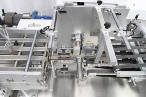 PLC Control High Speed Labeling Equipment Machine With Auto Run Indicator 220 Volt