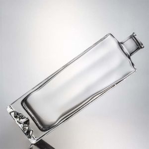 Super Flint Glass Custom Mountain Base 750ml Whisky Rum Glass Liquor Bottle for